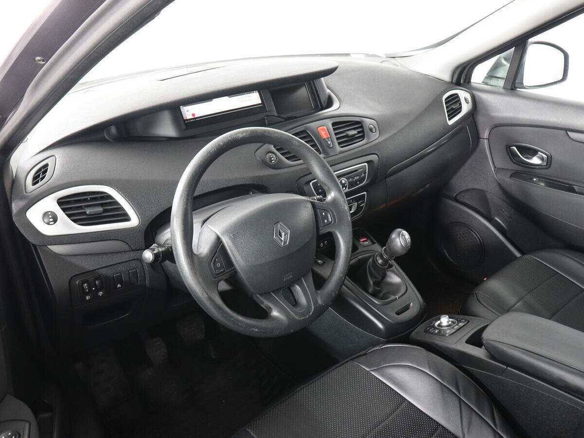 Купить Renault Scenic с пробегом. Фото: #4