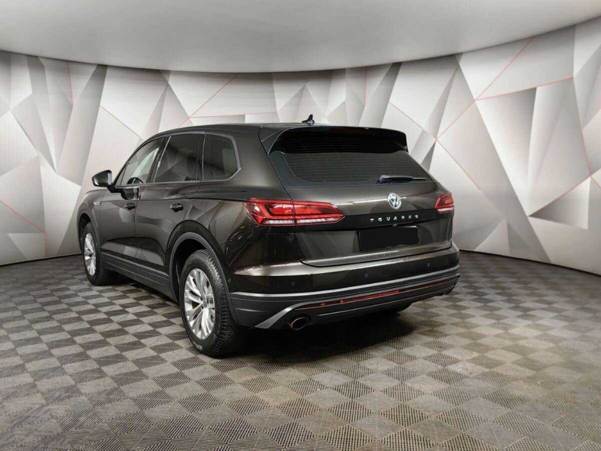 Купить Volkswagen Touareg с пробегом. Фото: #3