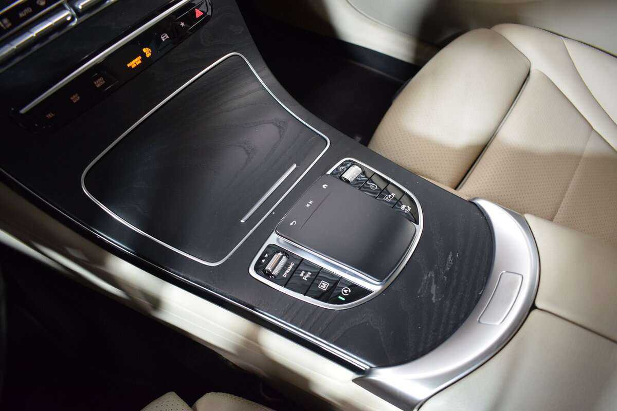 Купить Mercedes-Benz GLC с пробегом. Фото: #21