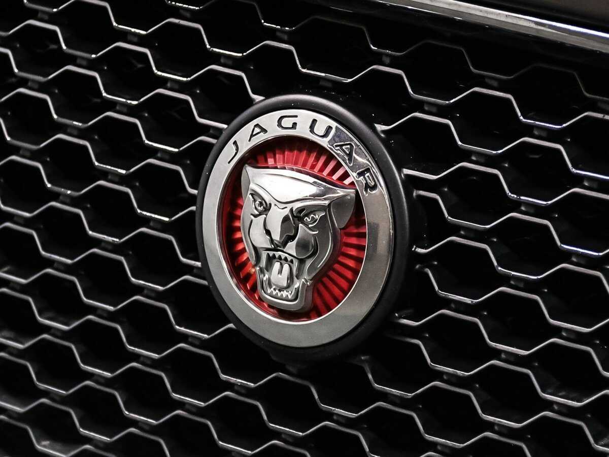 Купить Jaguar F-Pace с пробегом. Фото: #13