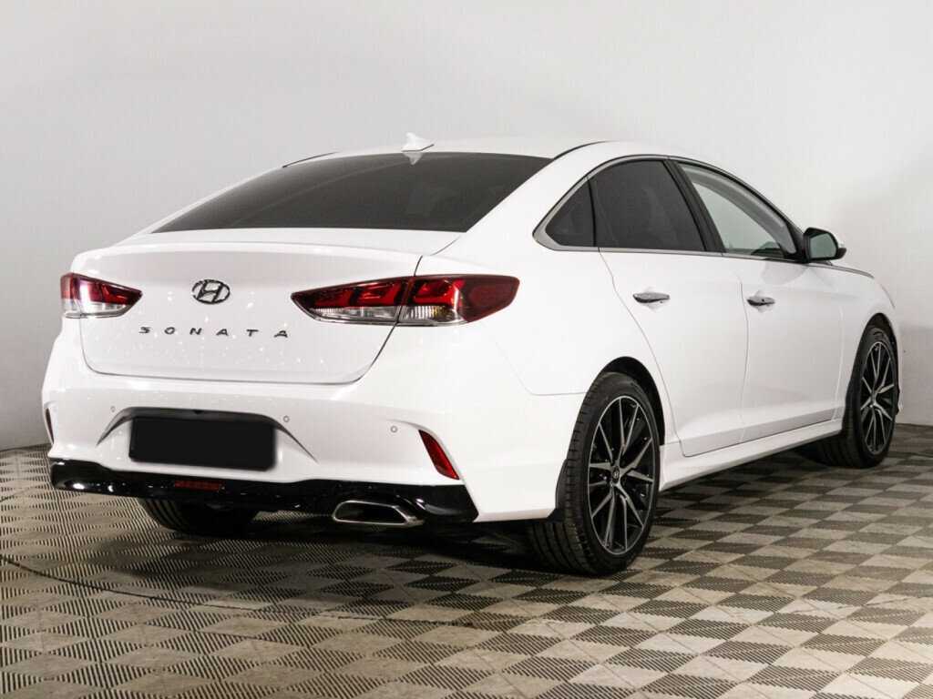 Купить Hyundai Sonata с пробегом. Фото: #4