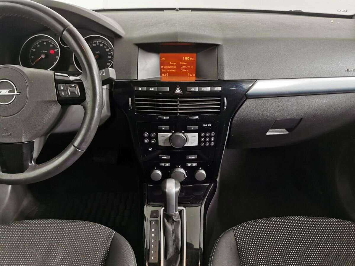 Купить Opel Astra с пробегом. Фото: #10
