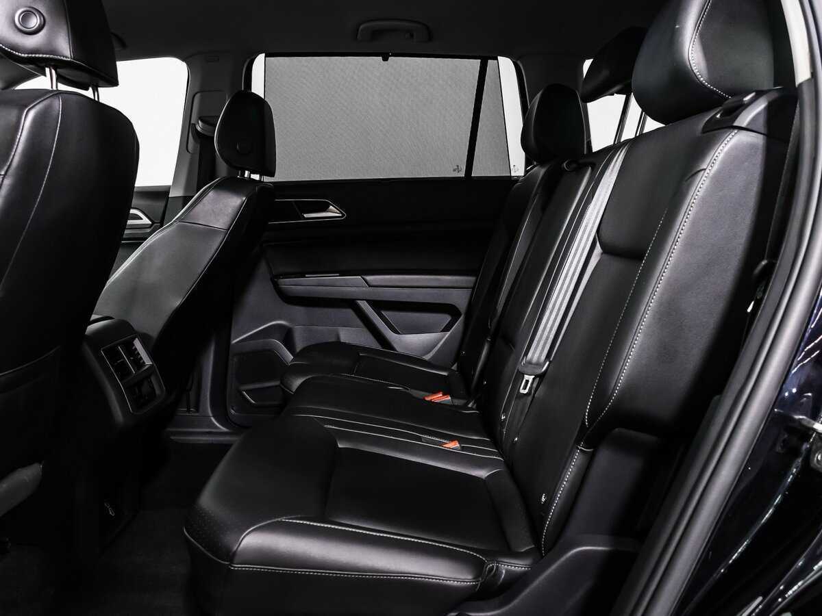 Купить Volkswagen Teramont с пробегом. Фото: #12