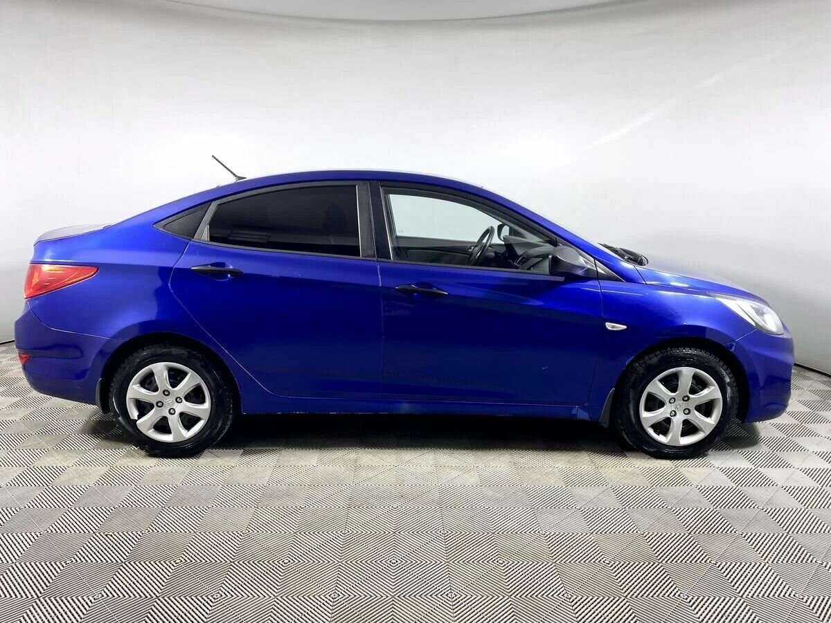 Купить Hyundai Solaris с пробегом. Фото: #4