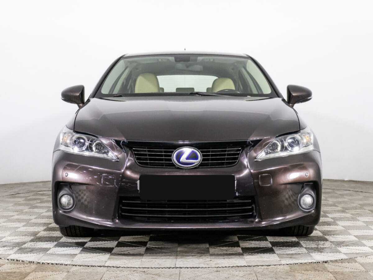 Купить Lexus CT с пробегом. Фото: #1
