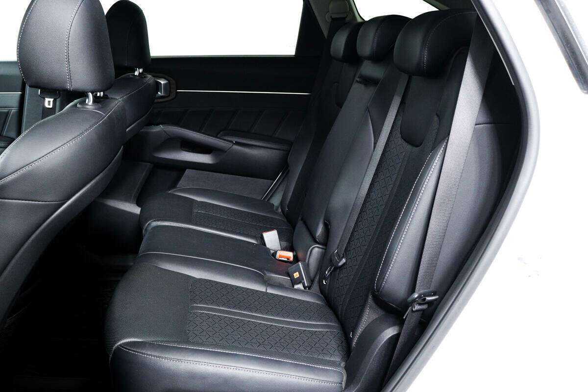 Купить Kia Sorento с пробегом. Фото: #11