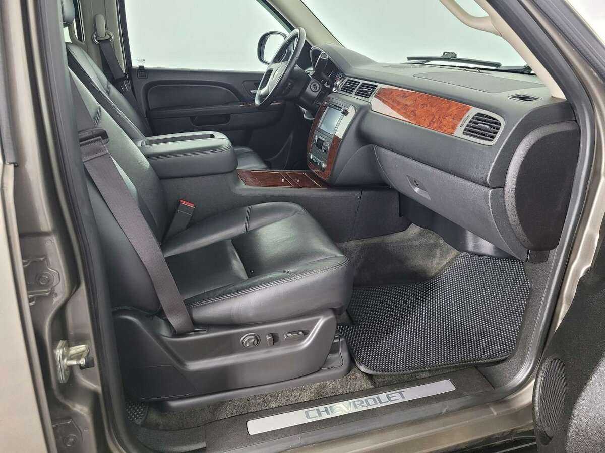 Купить Chevrolet Tahoe с пробегом. Фото: #12