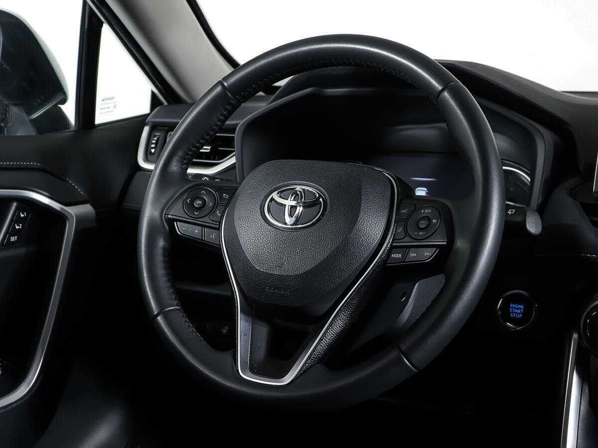 Купить Toyota RAV4 с пробегом. Фото: #14
