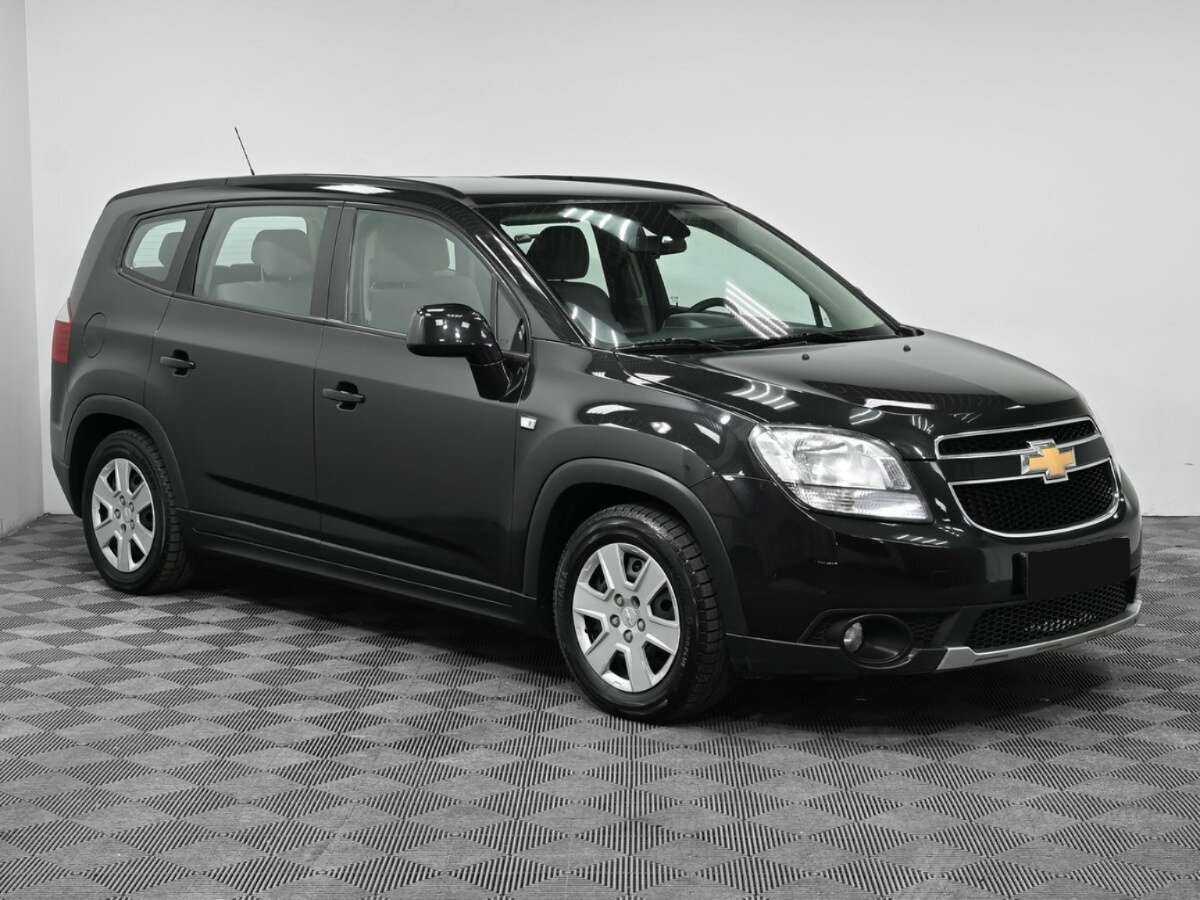 Купить Chevrolet Orlando с пробегом. Фото: #2