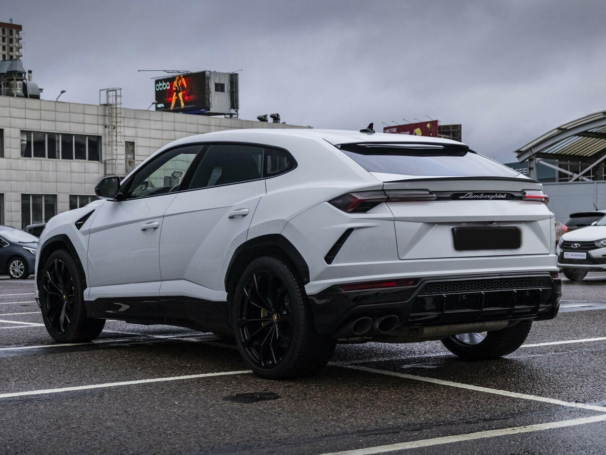 Купить Lamborghini Urus с пробегом. Фото: #9