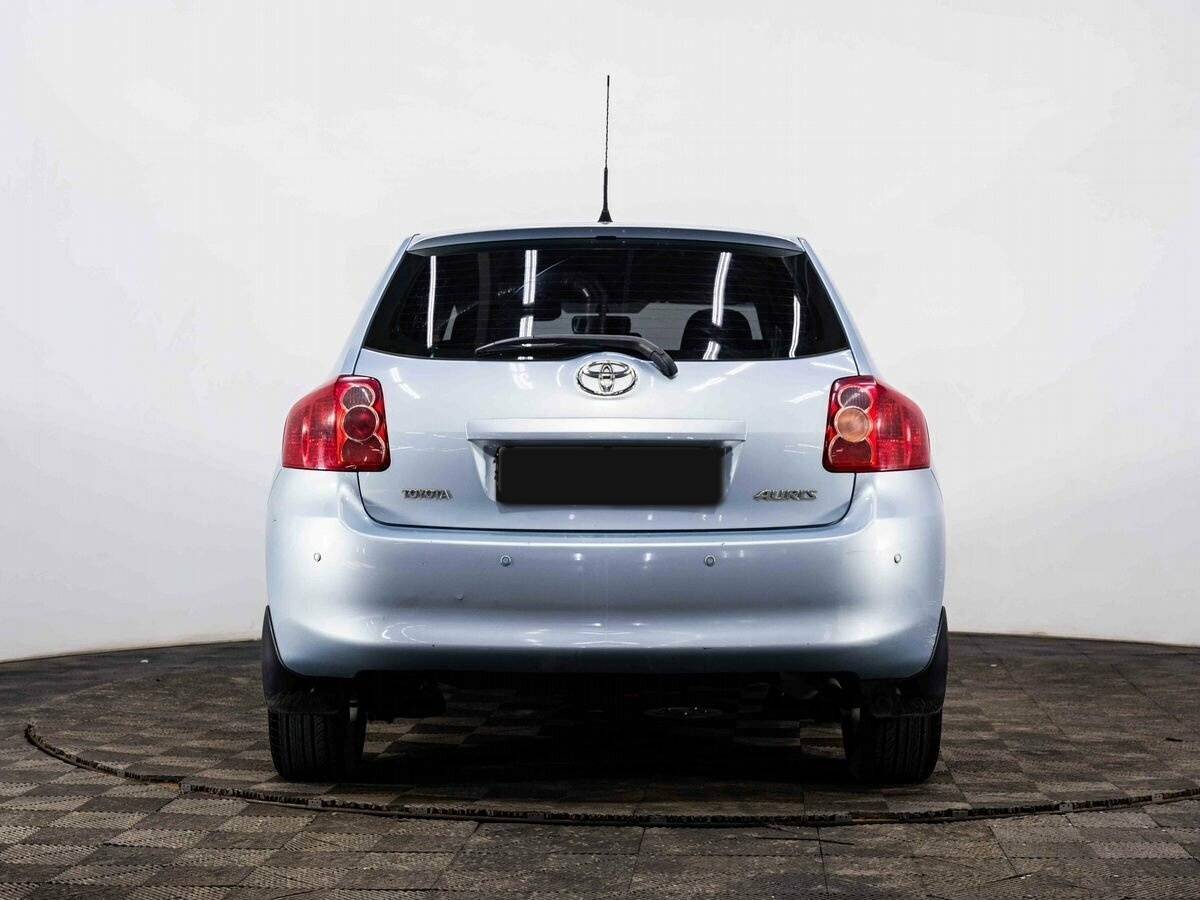 Купить Toyota Auris с пробегом. Фото: #4
