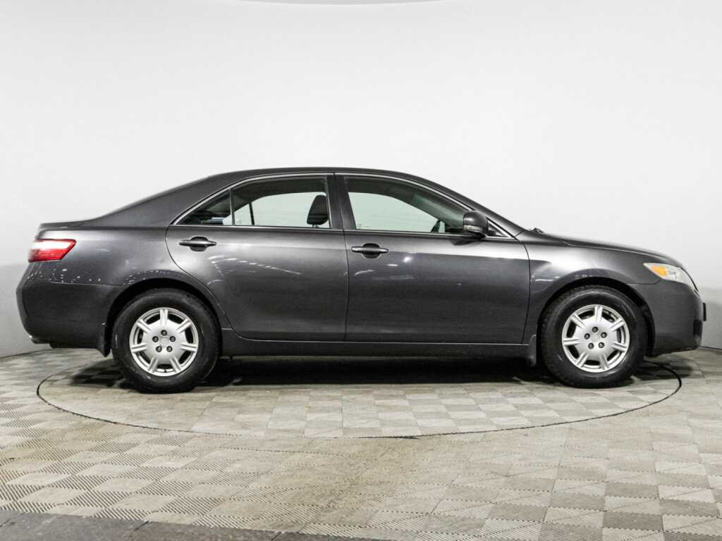 Купить Toyota Camry с пробегом. Фото: #3