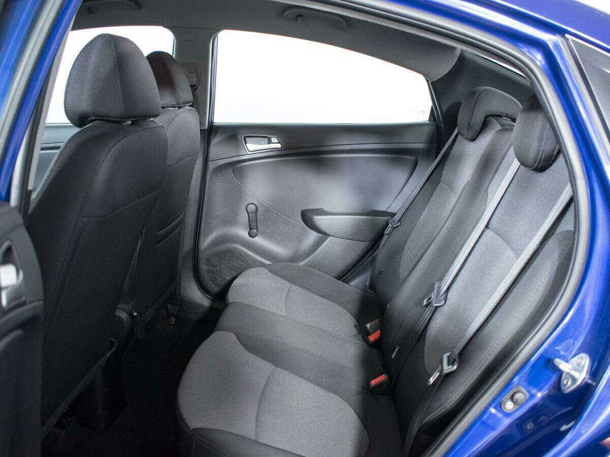 Купить Hyundai Solaris с пробегом. Фото: #9
