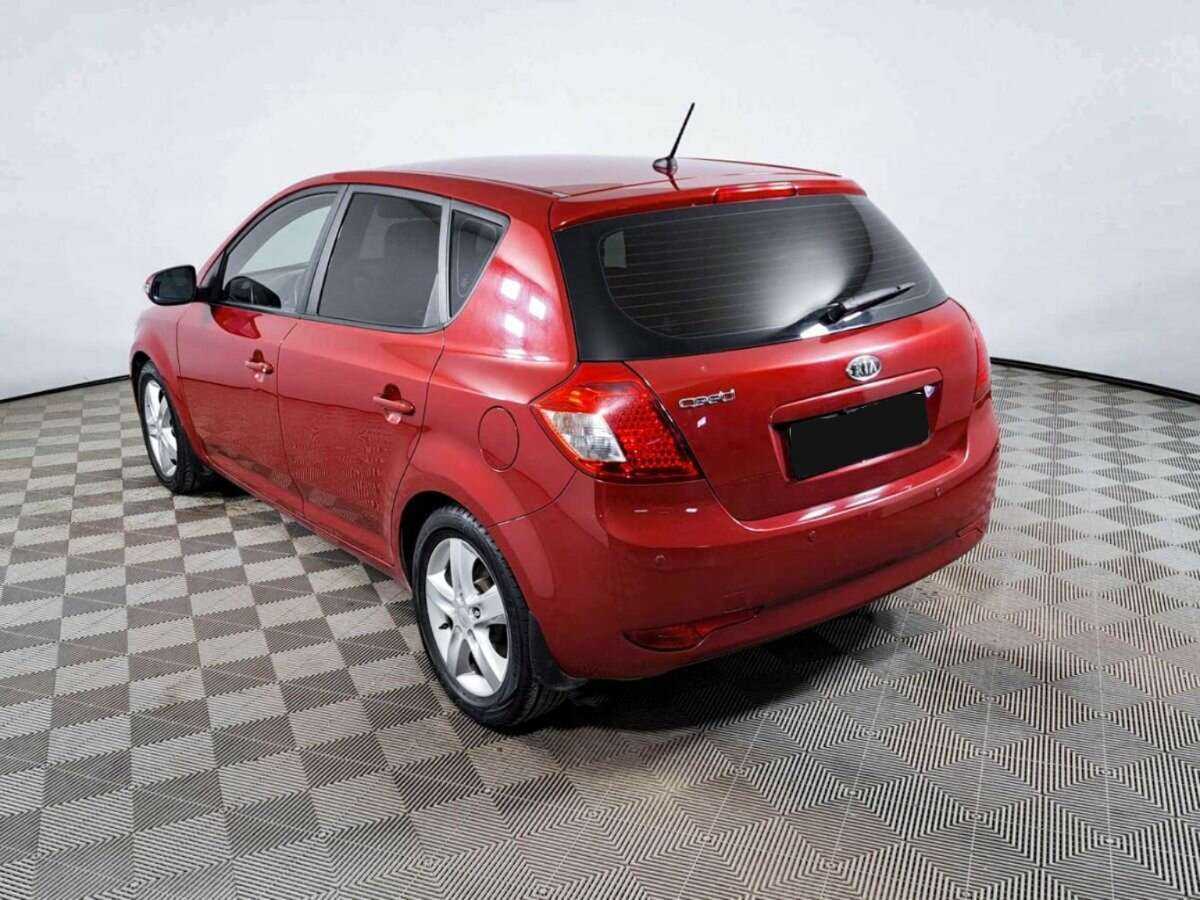 Купить Kia Ceed с пробегом. Фото: #6