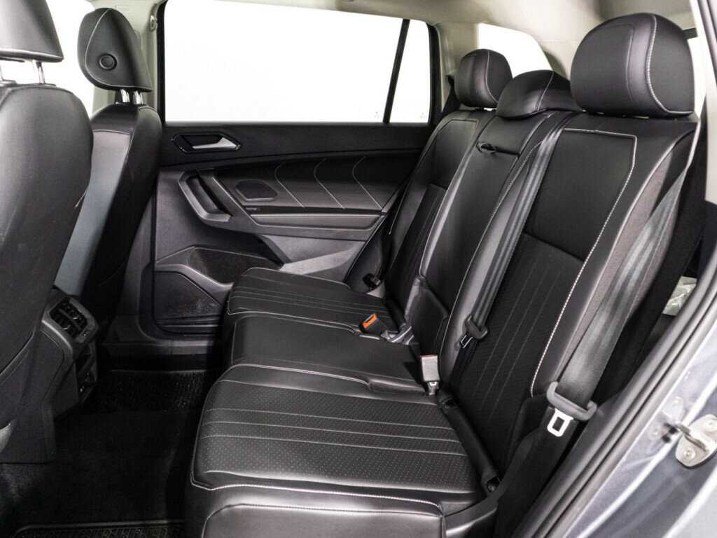 Купить Volkswagen Tiguan с пробегом. Фото: #9