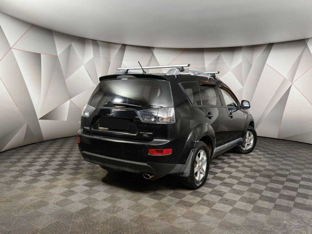 Купить Mitsubishi Outlander с пробегом. Фото: #1