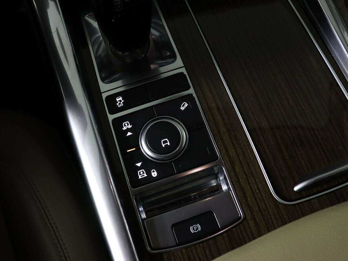 Купить Land Rover Range Rover Sport с пробегом. Фото: #23