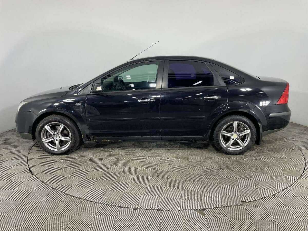 Купить Ford Focus с пробегом. Фото: #4