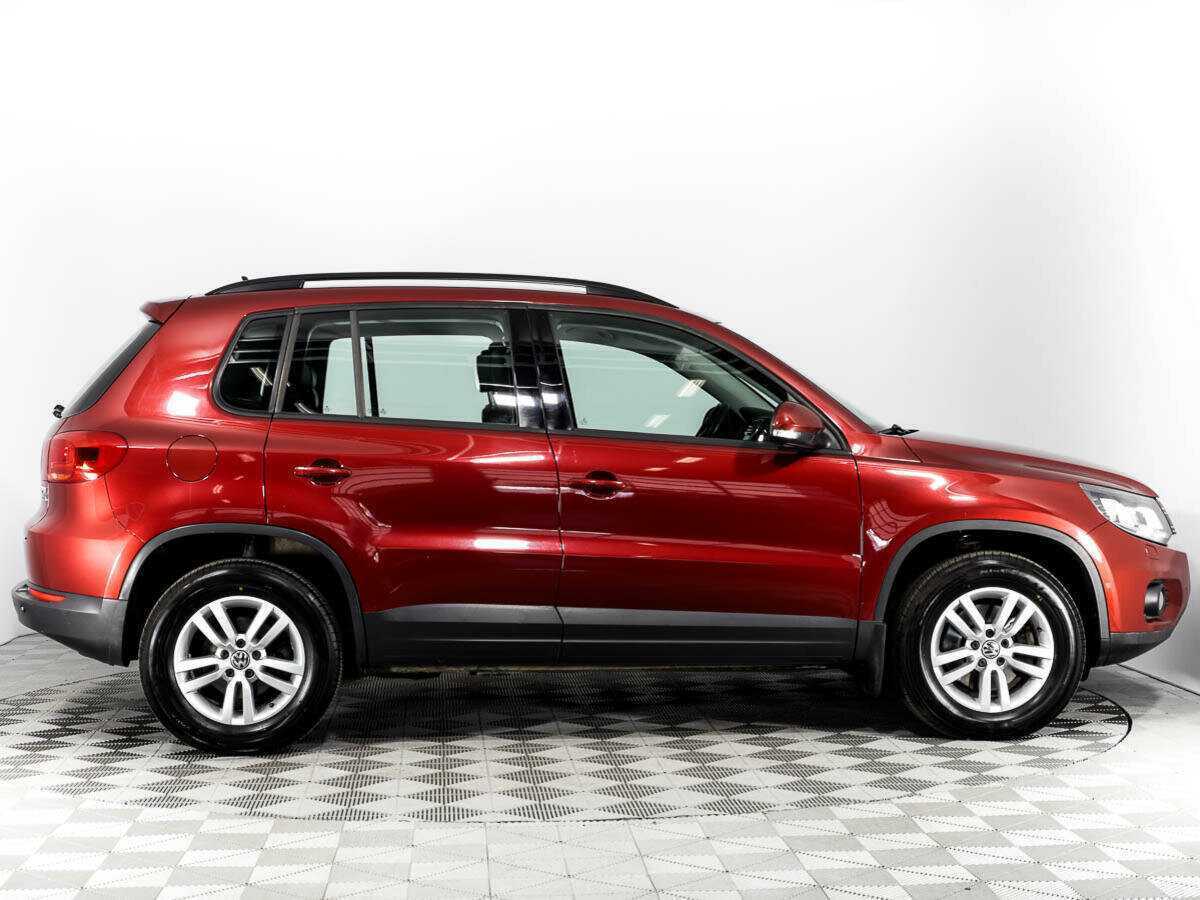 Купить Volkswagen Tiguan с пробегом. Фото: #2