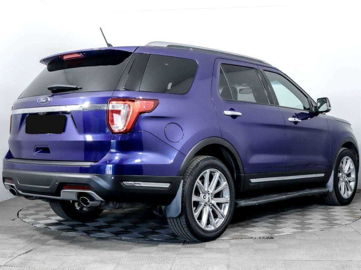 Купить Ford Explorer с пробегом. Фото: #3