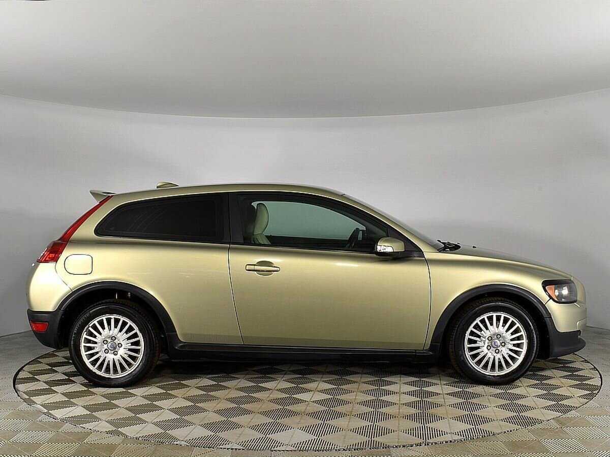 Купить Volvo C30 с пробегом. Фото: #4