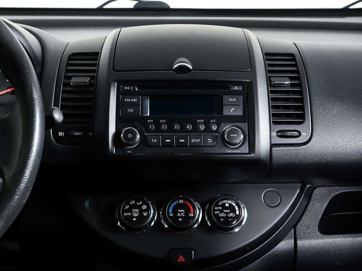 Купить Nissan Note с пробегом. Фото: #8