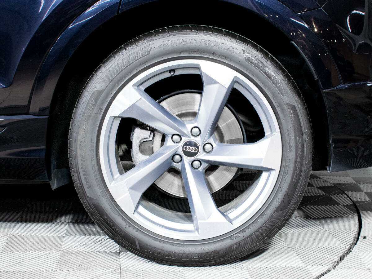 Купить Audi Q8 с пробегом. Фото: #18