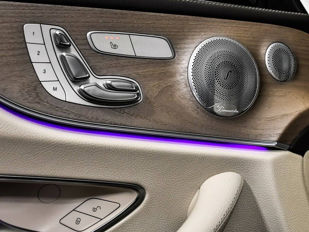 Купить Mercedes-Benz E-Класс с пробегом. Фото: #14