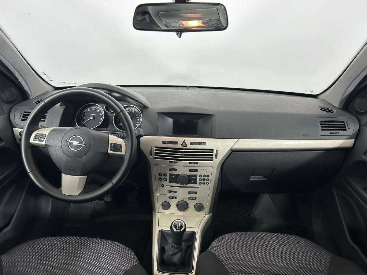Купить Opel Astra с пробегом. Фото: #5