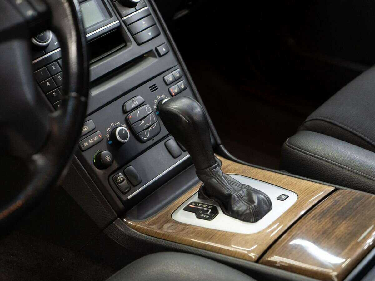Купить Volvo XC90 с пробегом. Фото: #10