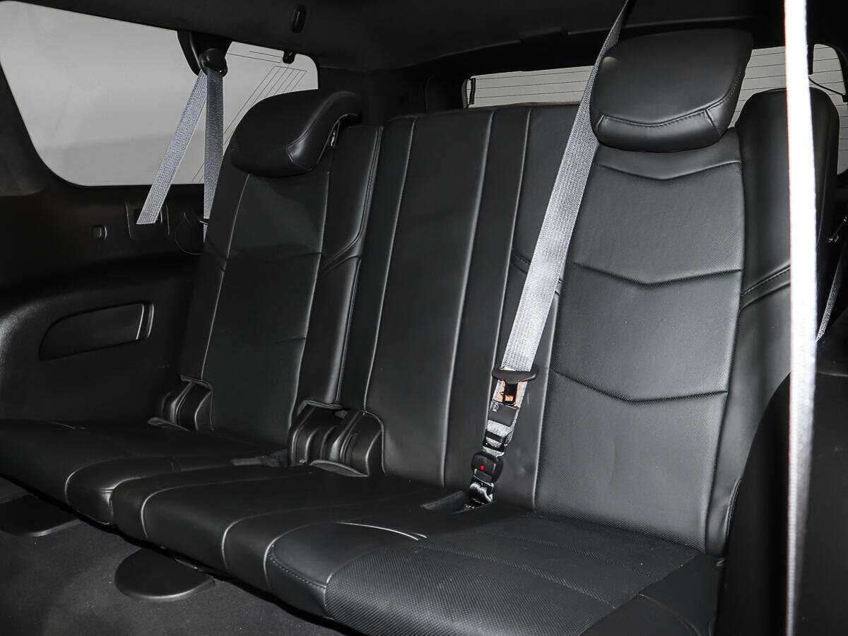 Купить Cadillac Escalade с пробегом. Фото: #14