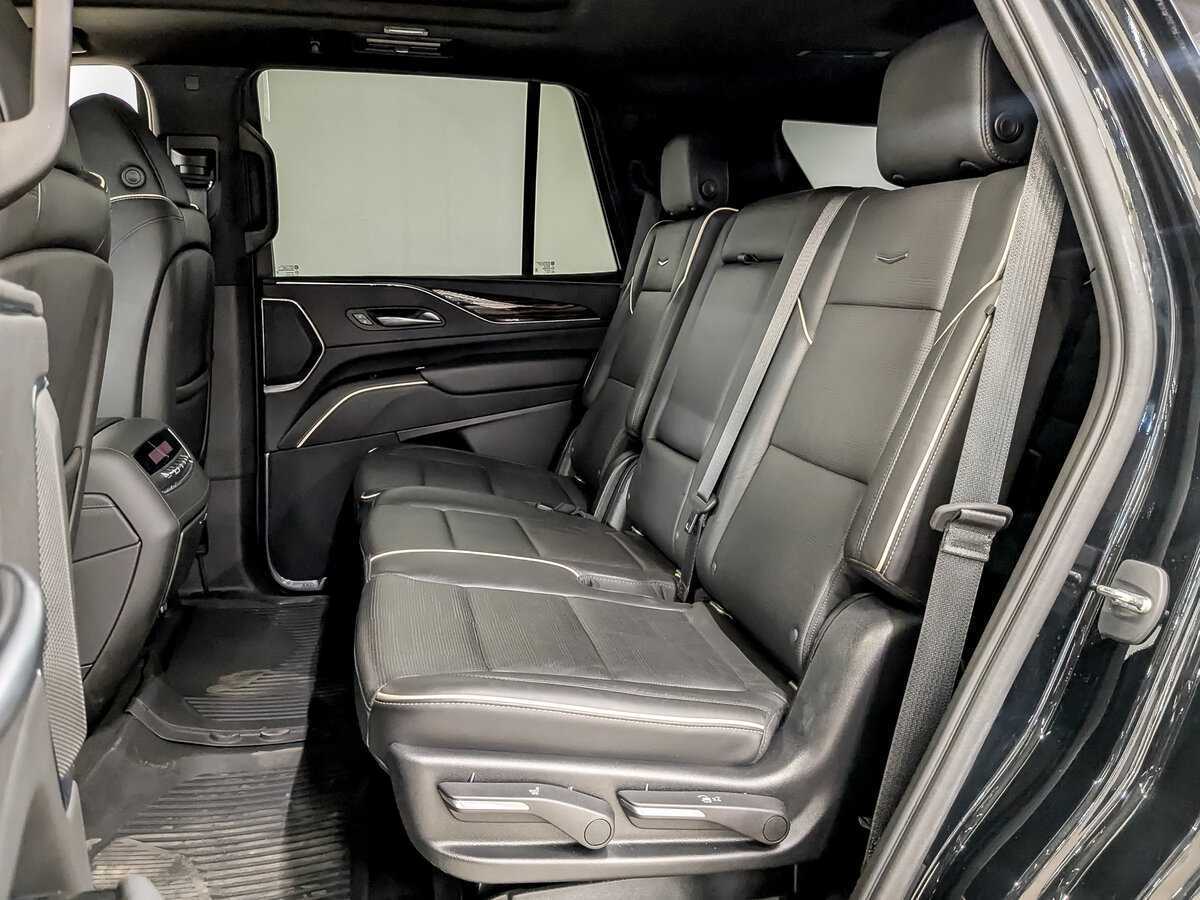 Купить Cadillac Escalade с пробегом. Фото: #11