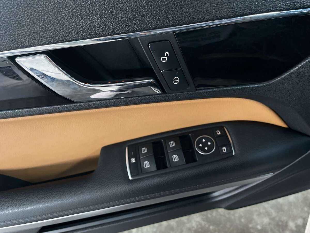 Купить Mercedes-Benz E-Класс с пробегом. Фото: #20