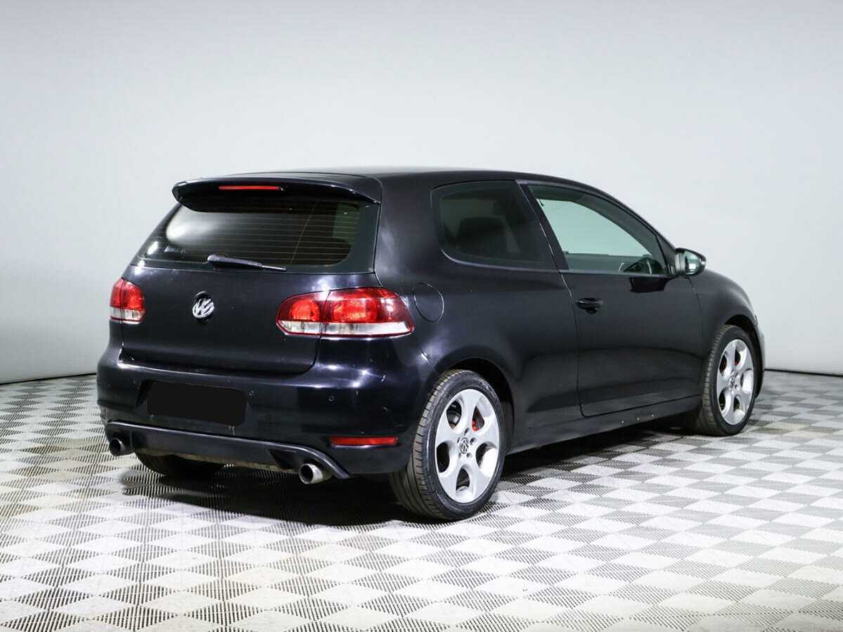 Купить Volkswagen Golf GTI с пробегом. Фото: #3