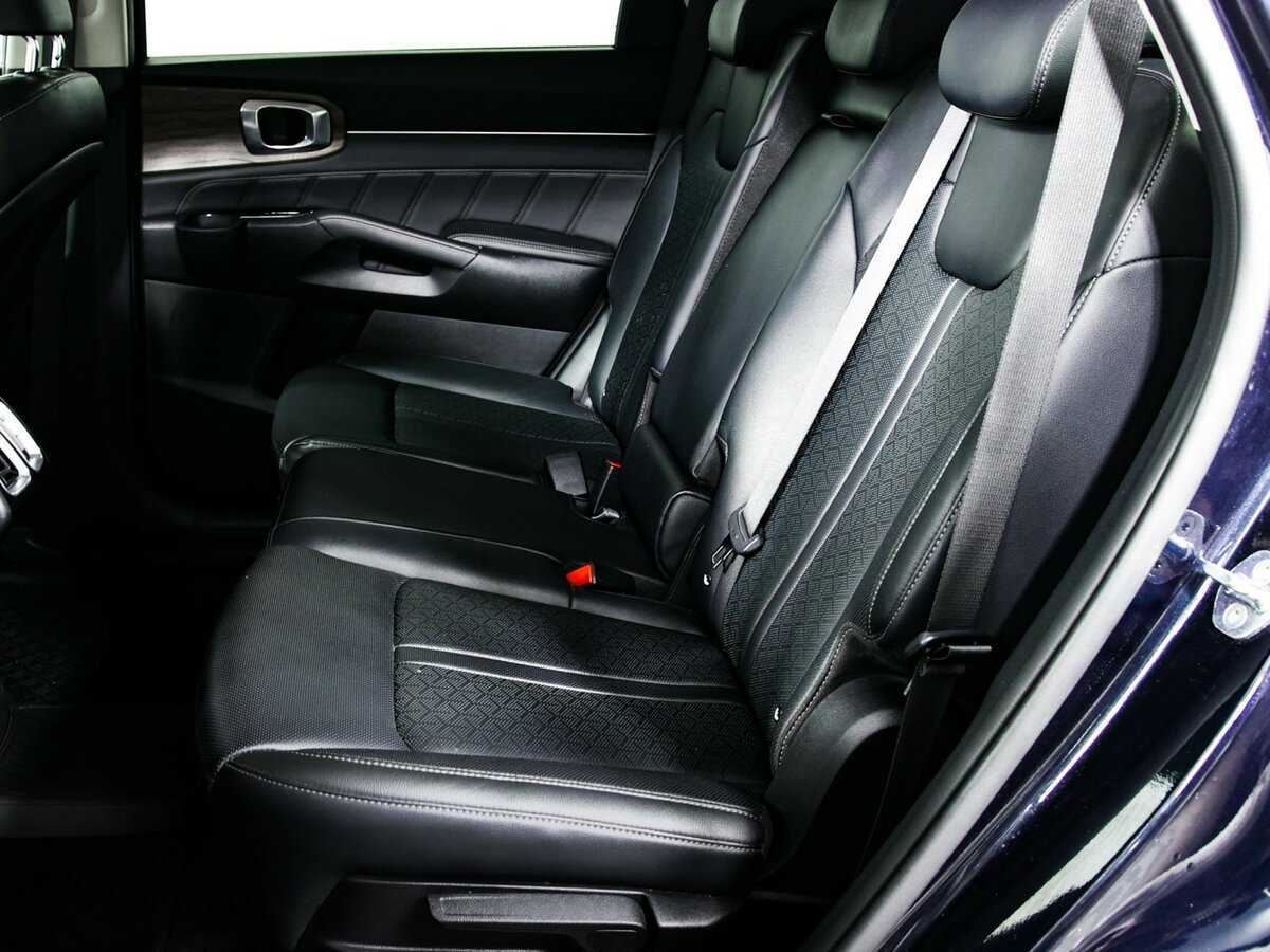 Купить Kia Sorento с пробегом. Фото: #10