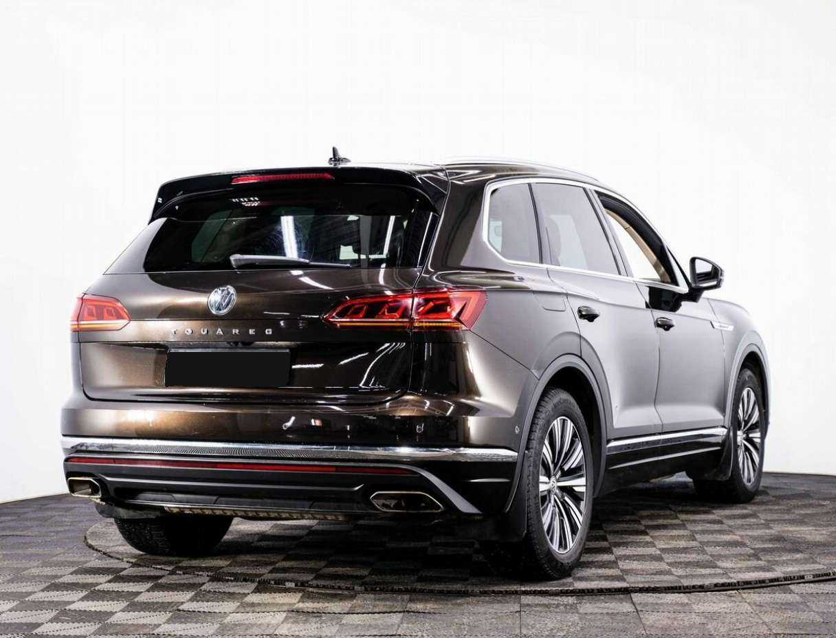 Купить Volkswagen Touareg с пробегом. Фото: #5