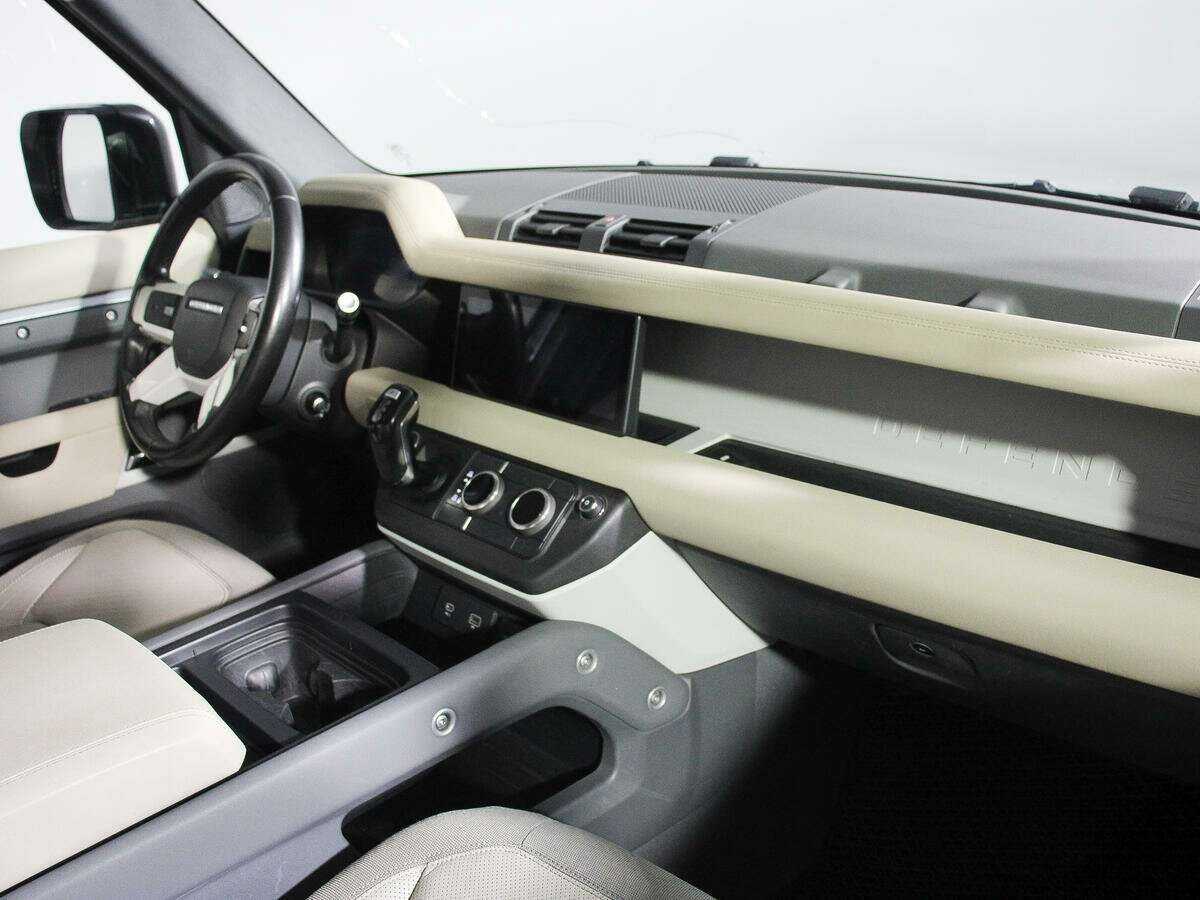 Купить Land Rover Defender с пробегом. Фото: #7