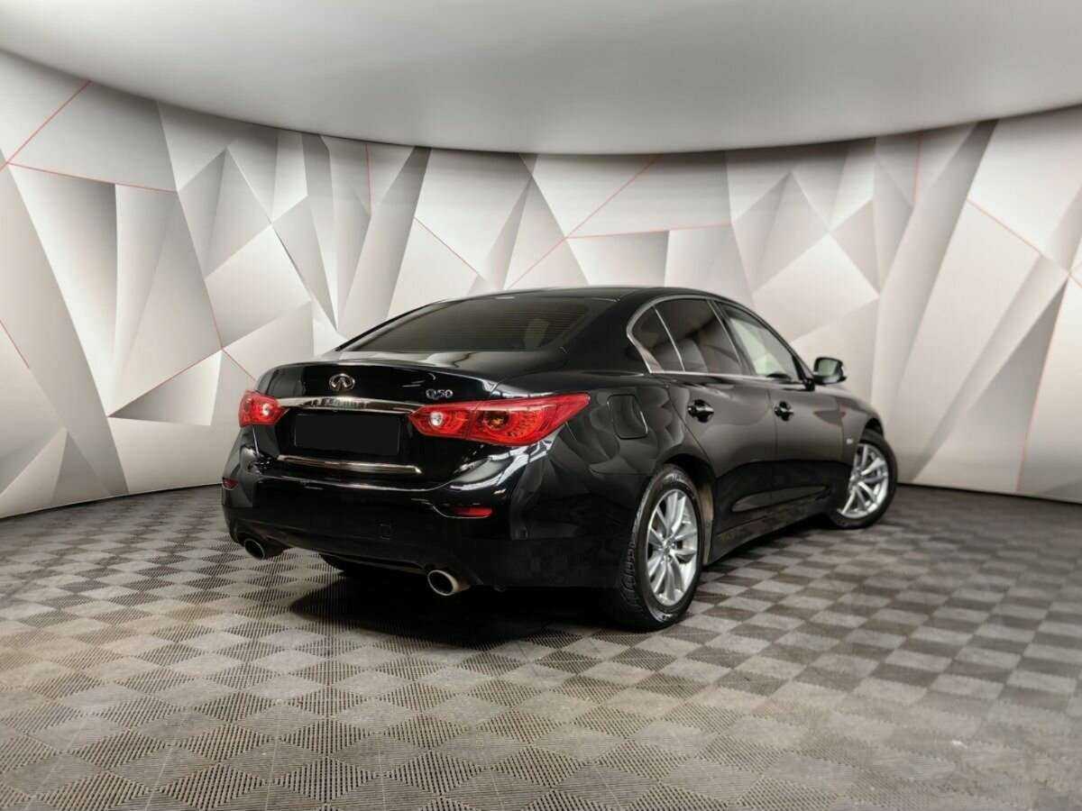 Купить Infiniti Q50 с пробегом. Фото: #1