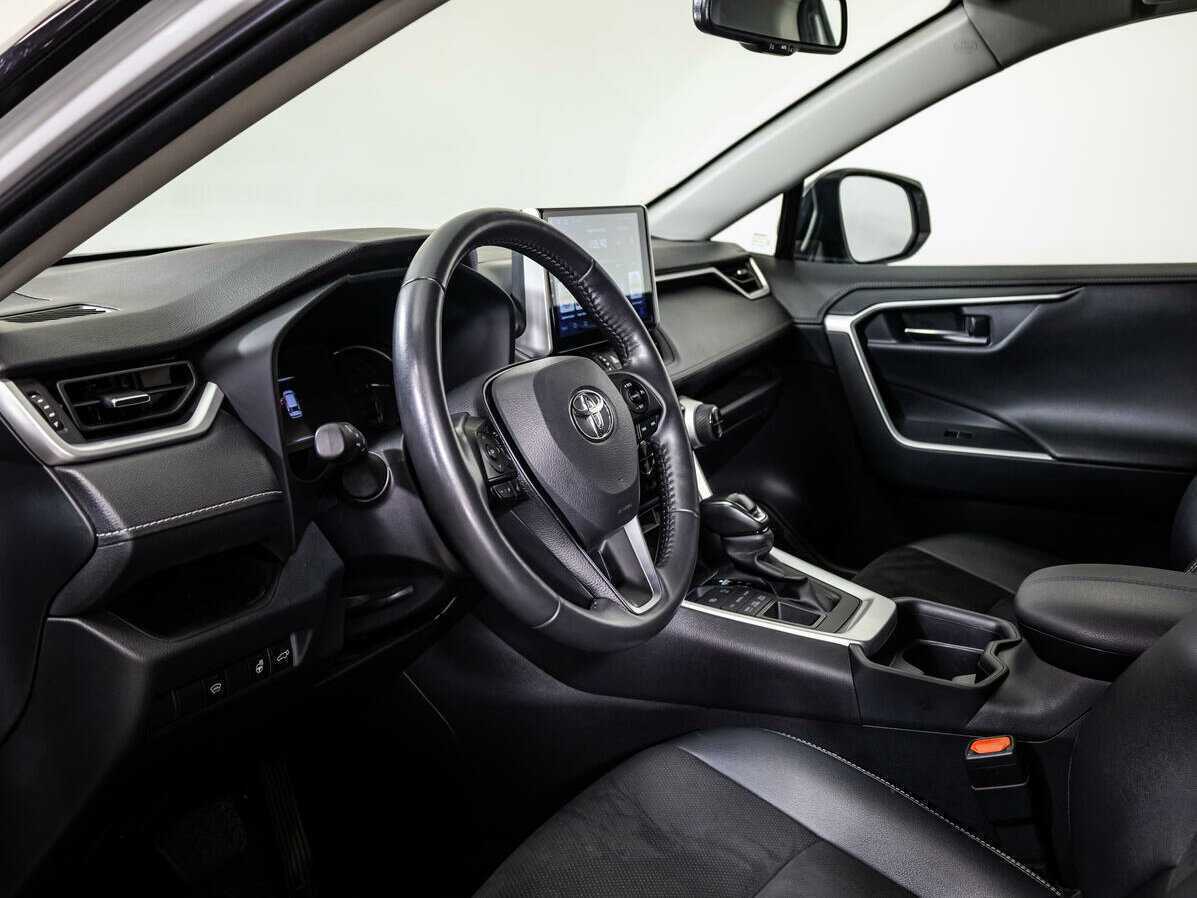Купить Toyota RAV4 с пробегом. Фото: #10