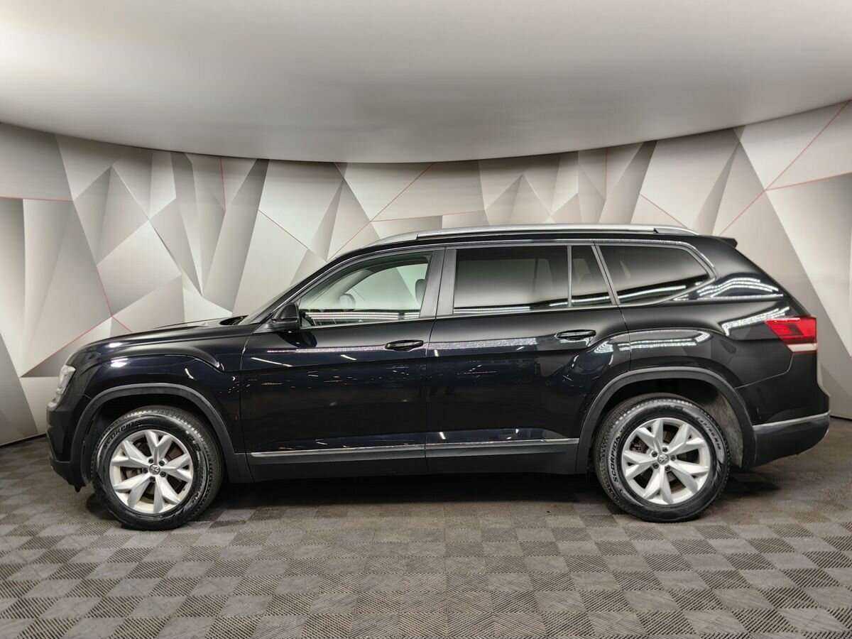 Купить Volkswagen Teramont с пробегом. Фото: #4
