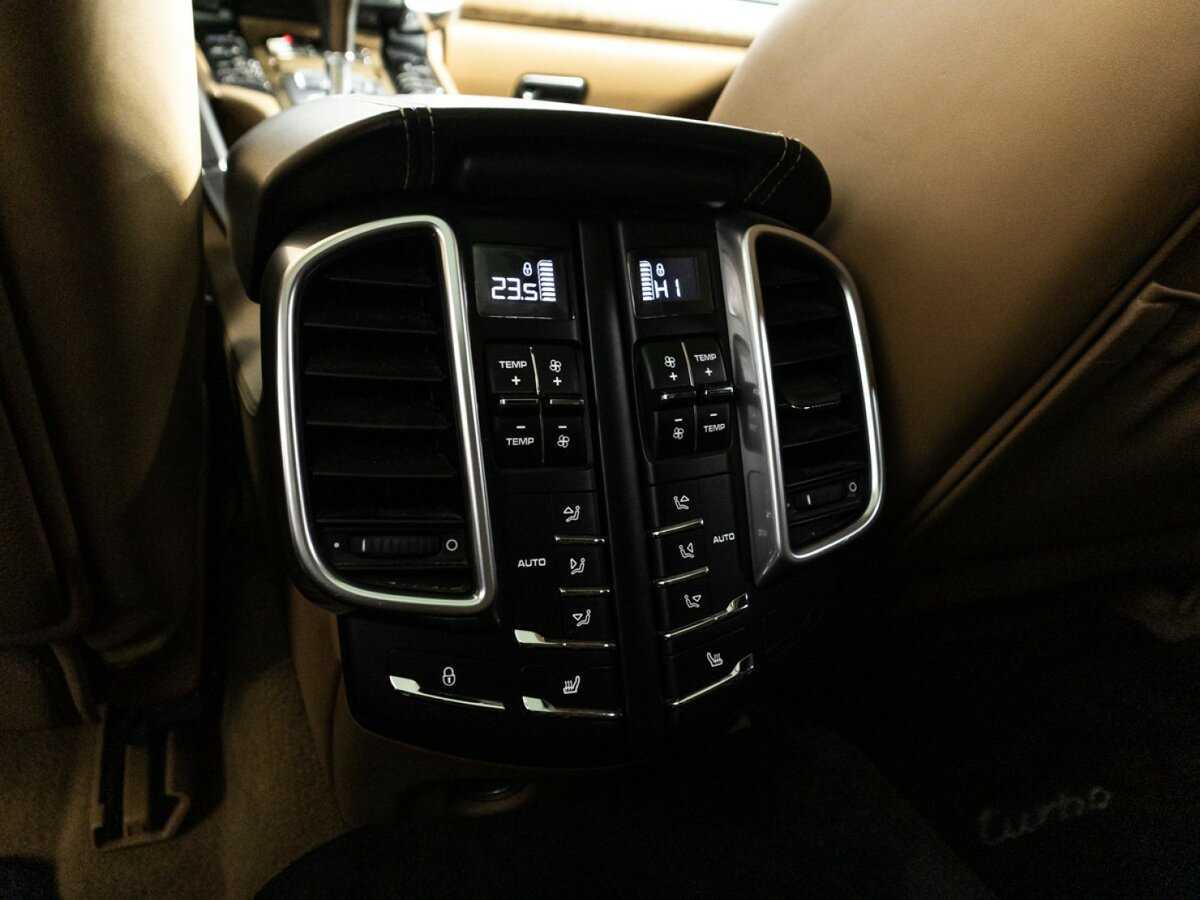 Купить Porsche Cayenne с пробегом. Фото: #22