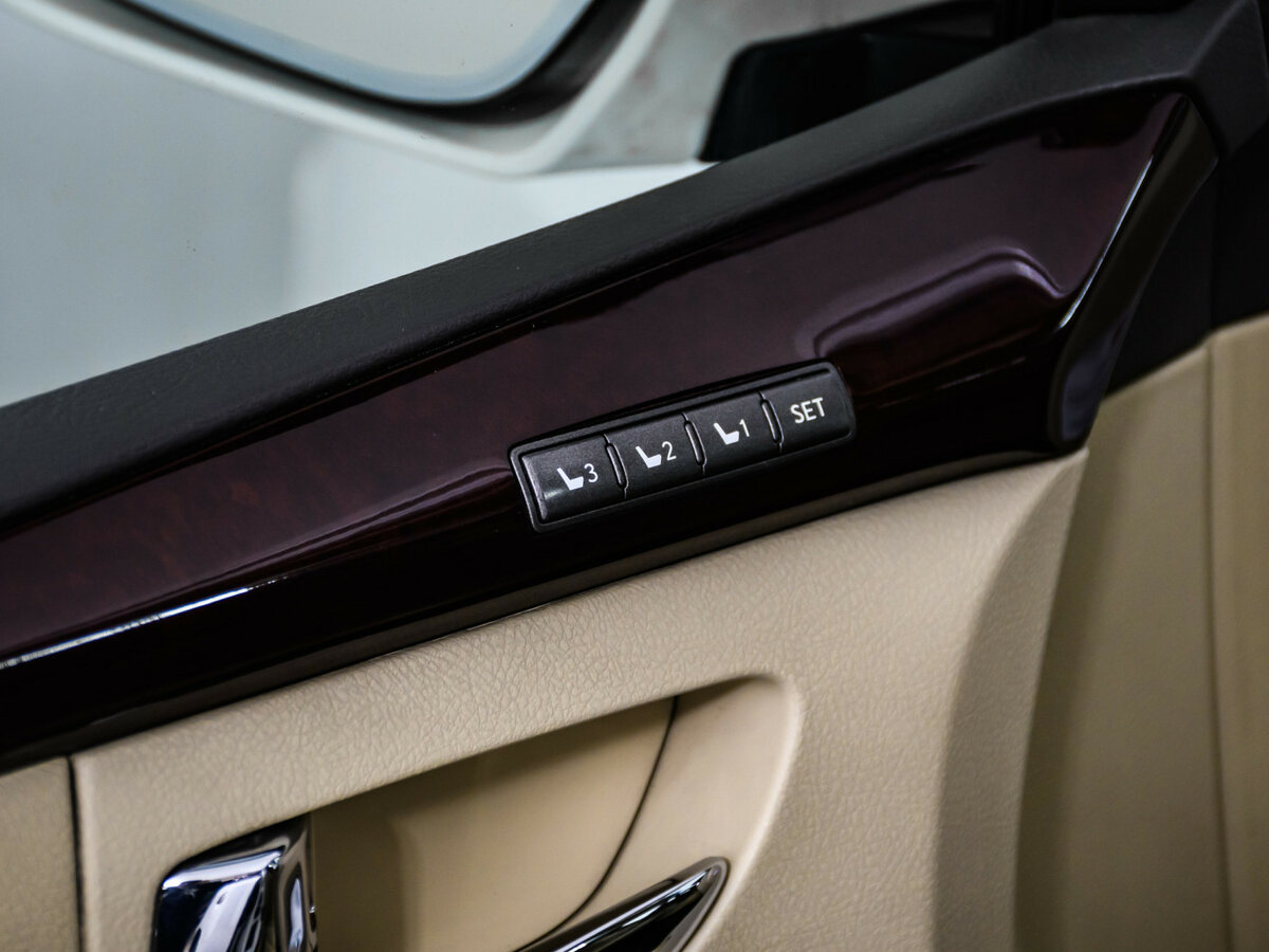 Купить Lexus LX с пробегом. Фото: #20