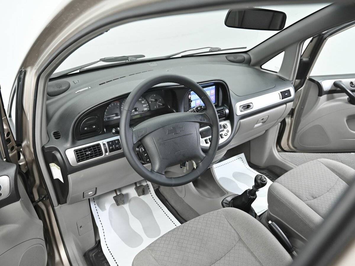 Купить Chevrolet Rezzo с пробегом. Фото: #8