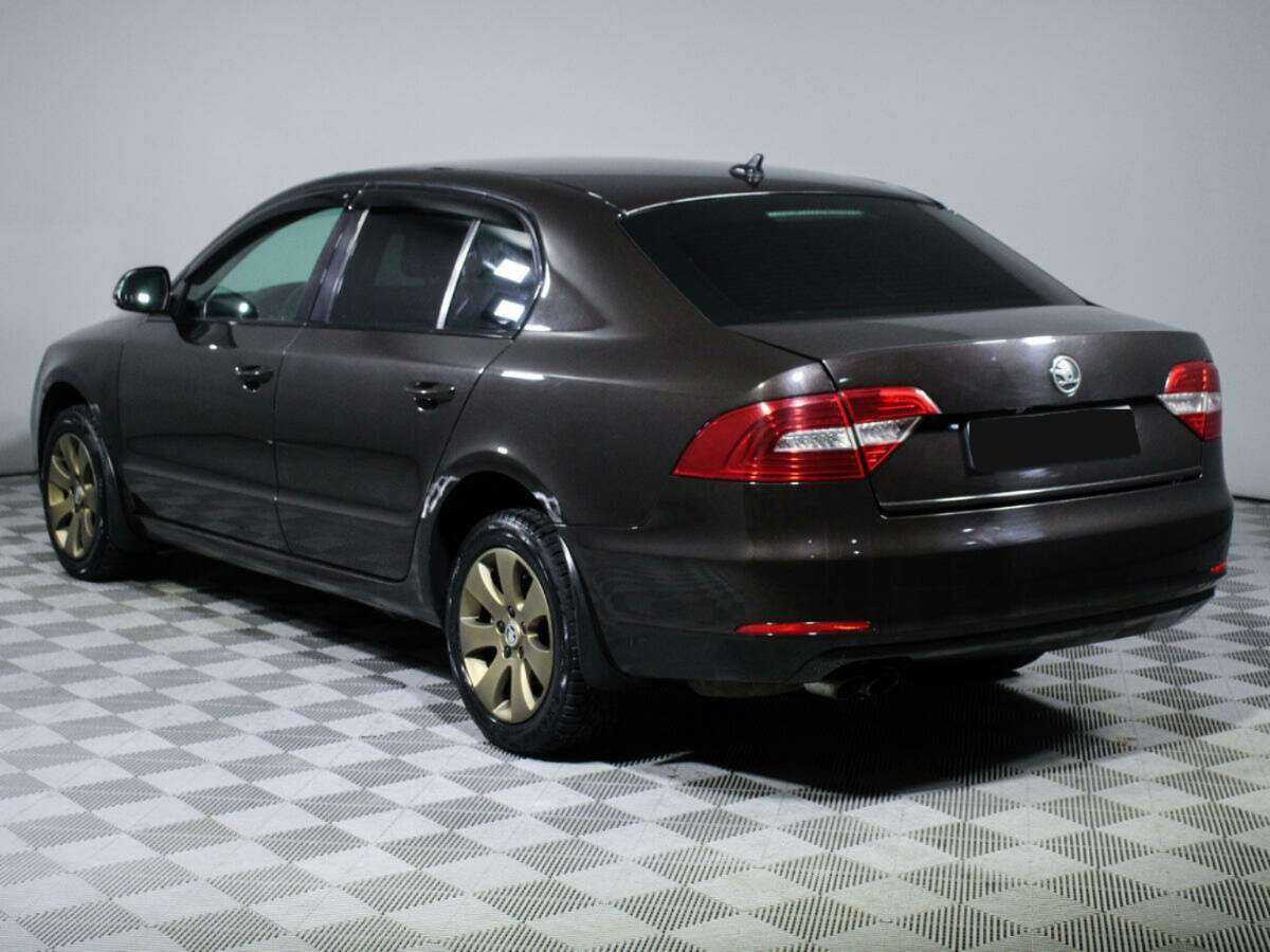 Купить Skoda Superb с пробегом. Фото: #5