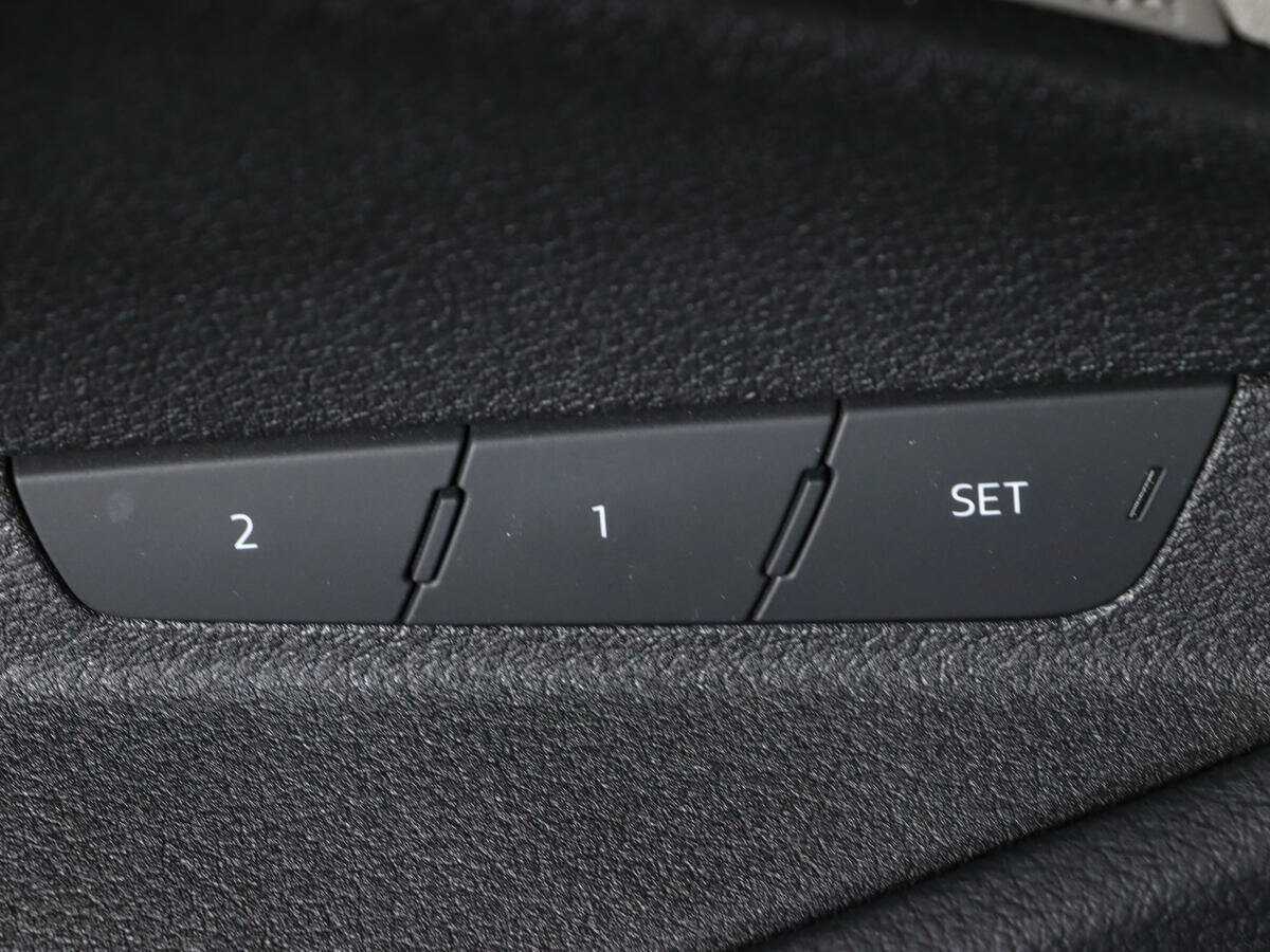 Купить Audi e-tron Sportback с пробегом. Фото: #18