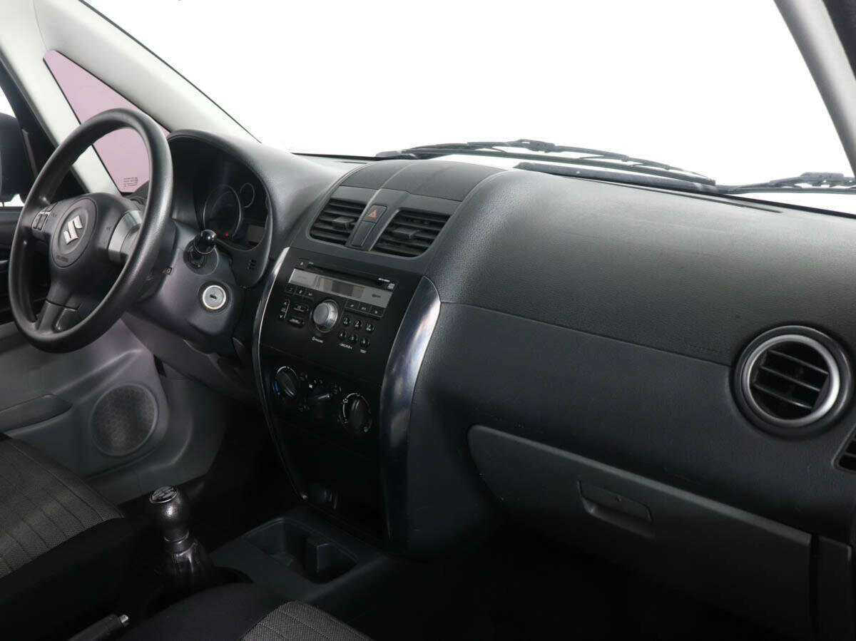 Купить Suzuki SX4 с пробегом. Фото: #5