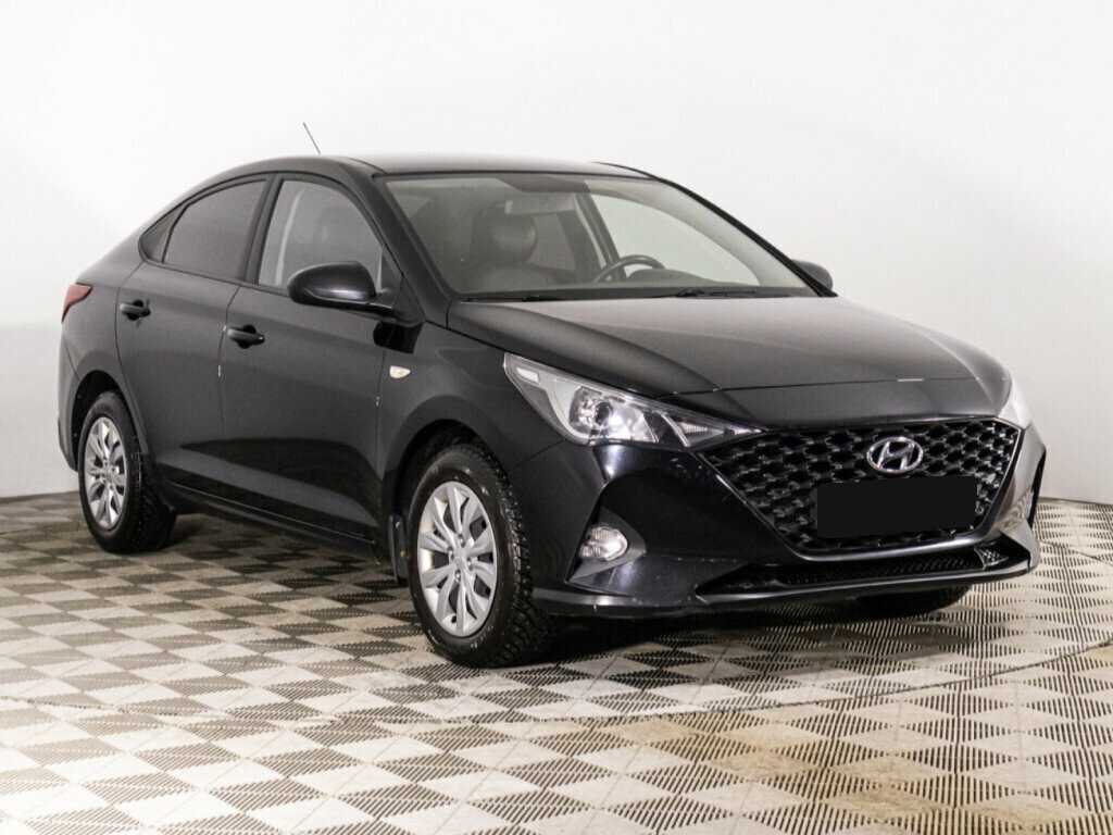 Купить Hyundai Solaris с пробегом. Фото: #2