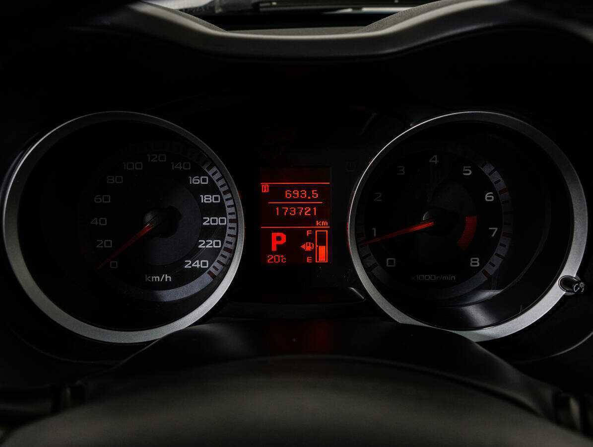Купить Mitsubishi Lancer с пробегом. Фото: #11