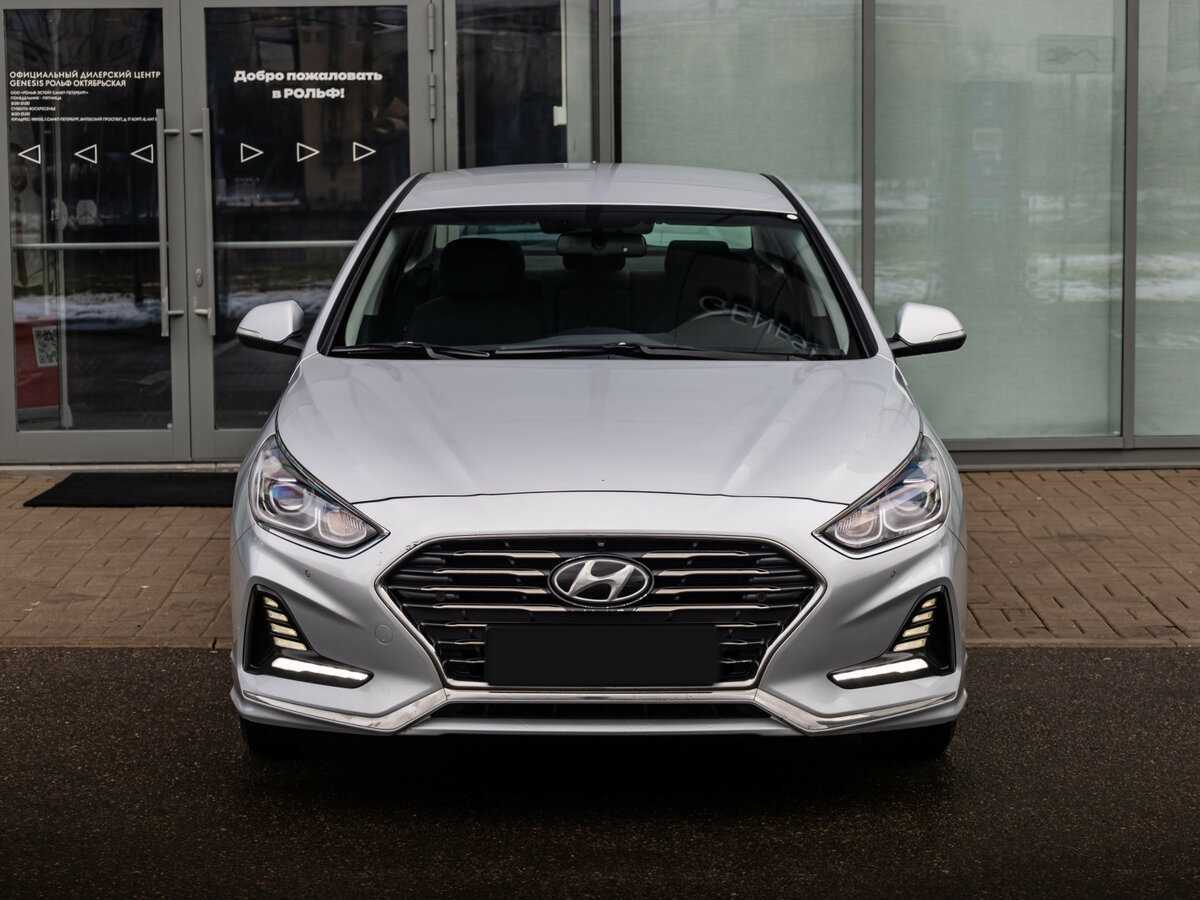 Купить Hyundai Sonata с пробегом. Фото: #2