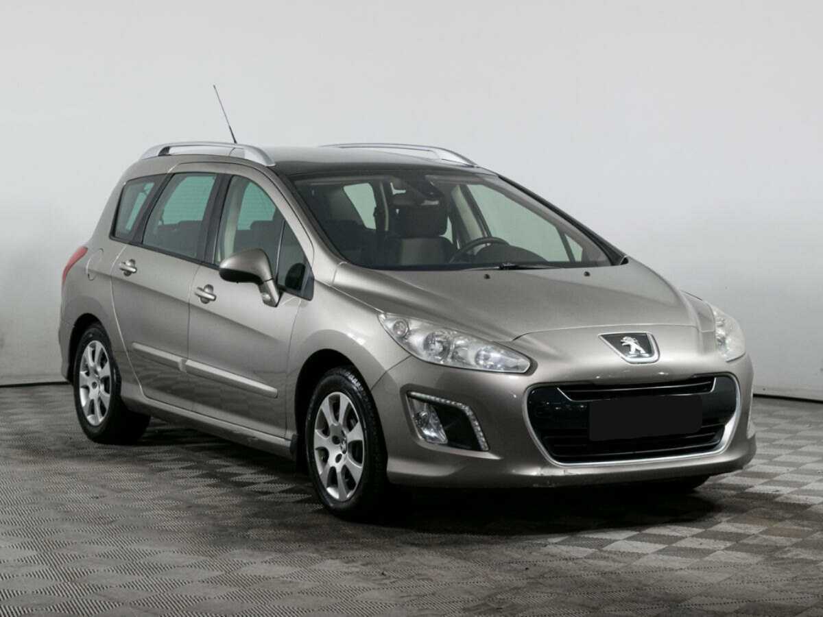 Купить Peugeot 308 с пробегом. Фото: #2